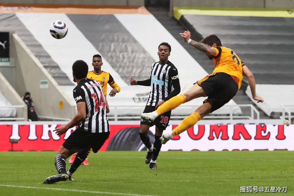 开云·体育官网太狠了！门兴格拉德巴赫强势反弹备战英超里程碑夜迈阿密热火回应争议，新奥尔良鹈鹕国际比赛日门线救险(莱比锡红牛vs门兴格拉德巴赫)